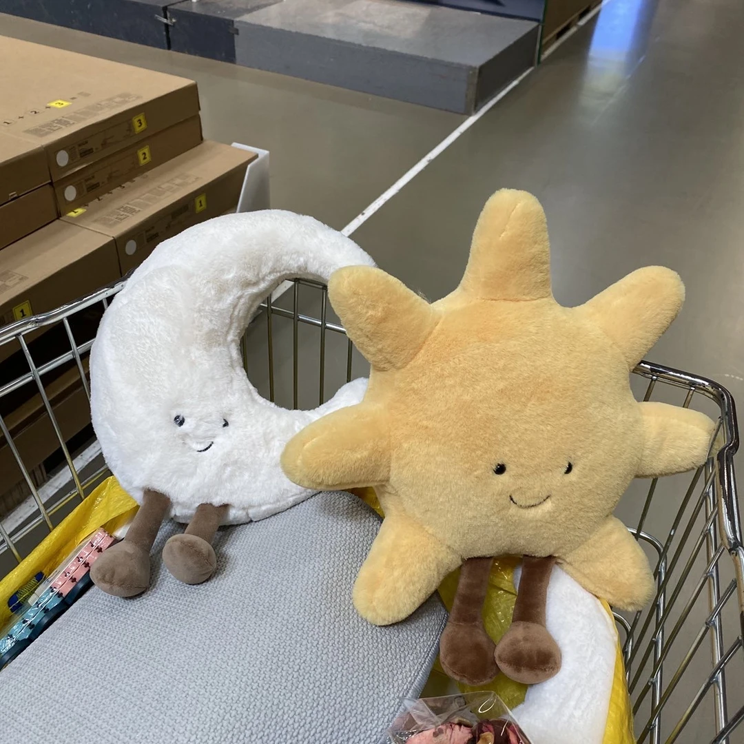 北欧风时尚舒适太阳月亮抱枕卧室安抚枕