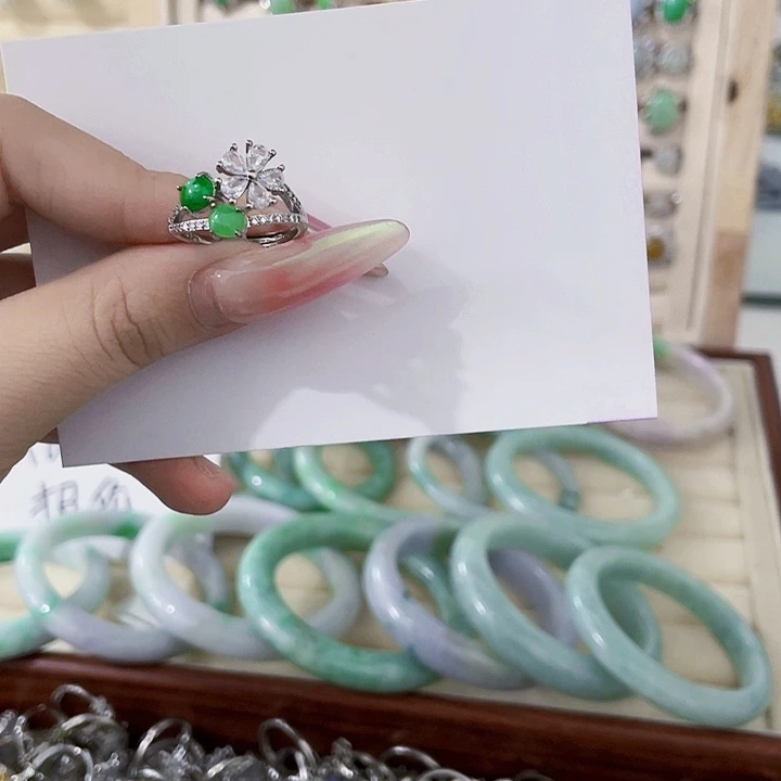 翡翠未镶嵌颈饰天然翡翠Ａ货