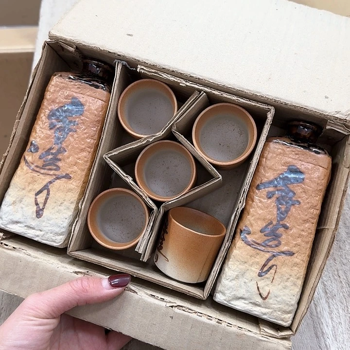 瓷片噗哈哈哈哈哈哈哈哈哈我笑到