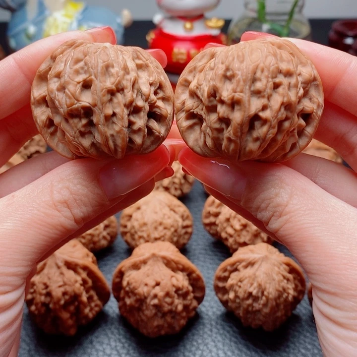 文玩核桃把件蝴蝶磨43