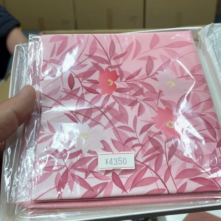 瓷片?**?瓷片哈哈哈哈哈
