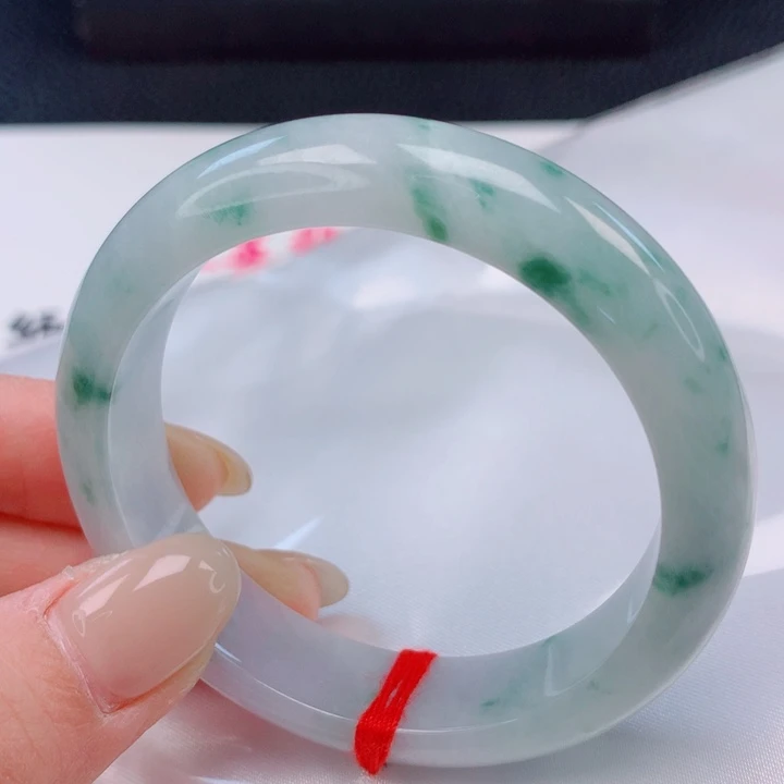 翡翠未镶嵌手镯52圈口