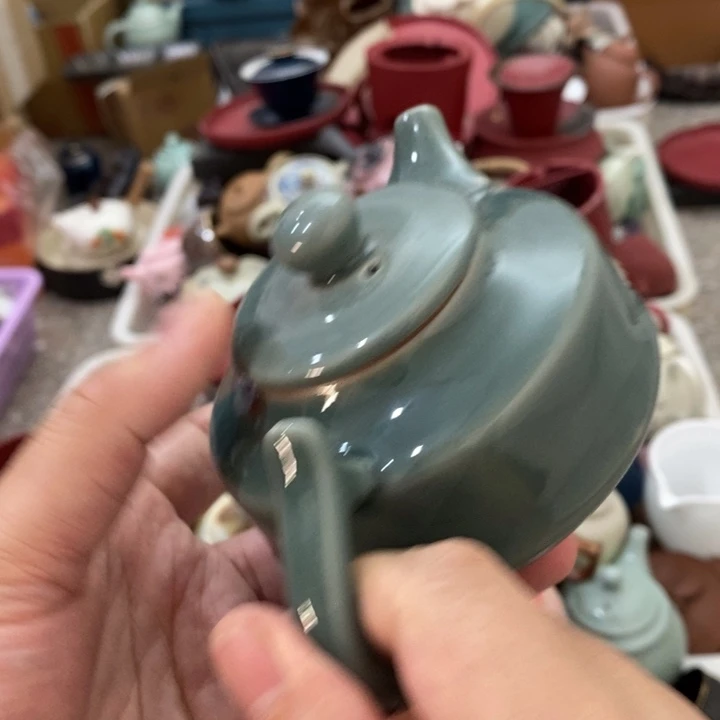 陶瓷艺术品及陶瓷壶