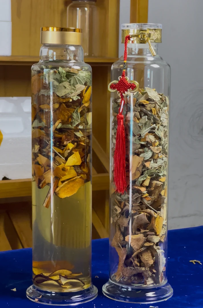 边品出滇傣医大师秘制4味+枸杞泡酒料送5斤罐子(英雄专属）