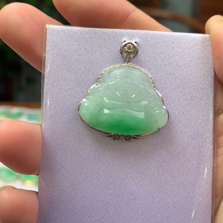 翡翠颈饰18K金镶嵌?****?翡翠翡翠吊坠