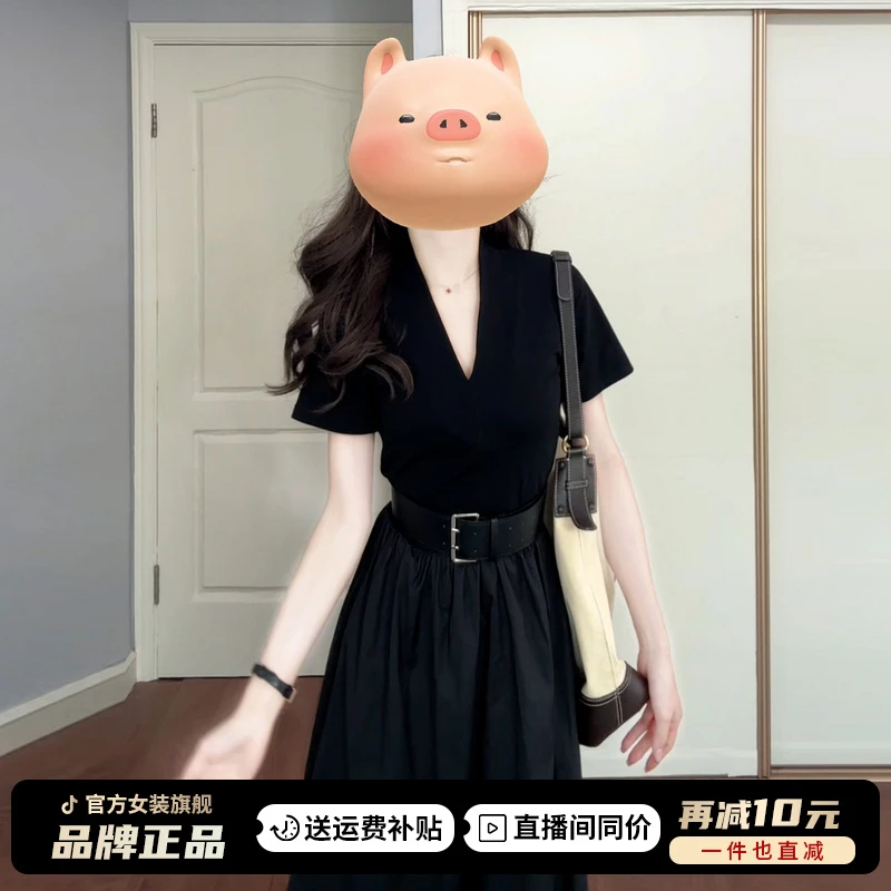 2025新款今年流行黑色短袖连衣裙女夏季气质高级感收腰显瘦长裙子
