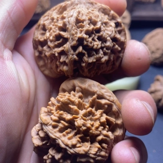 上**水文玩核桃全品星星47