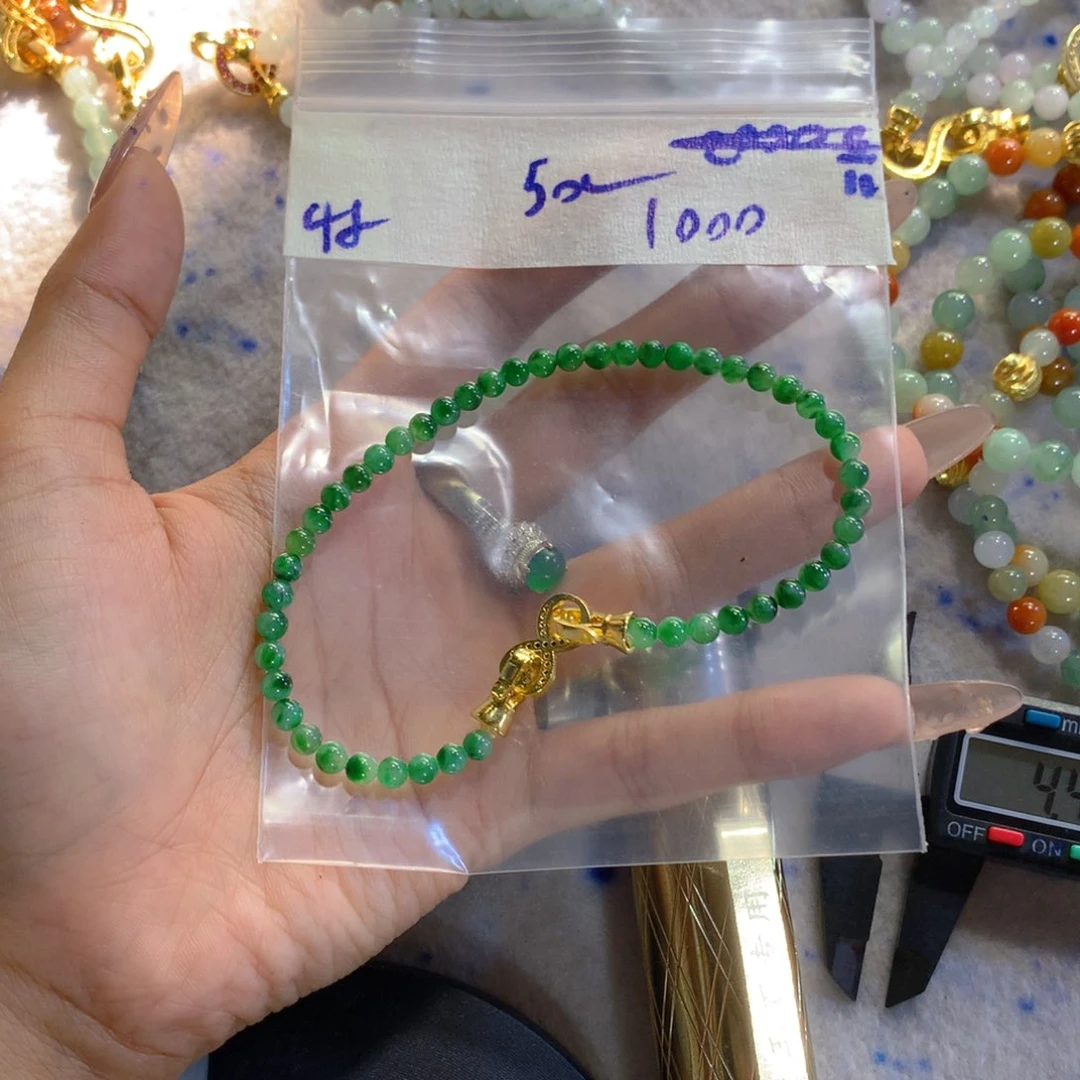 未镶嵌定制翡翠天然缅甸翡翠多样性