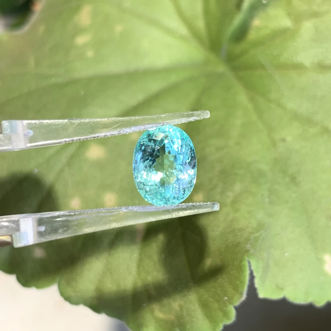 帕拉伊巴3.47CT椭圆形霓虹蓝干净玻璃体吉尔德国际证定制镶嵌宝石