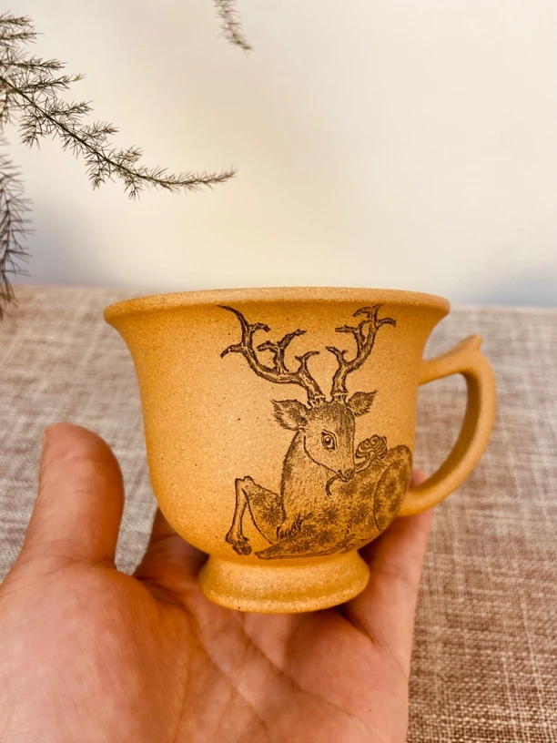 黄段泥主人杯，全手工刻绘鹿，满杯容量150毫升