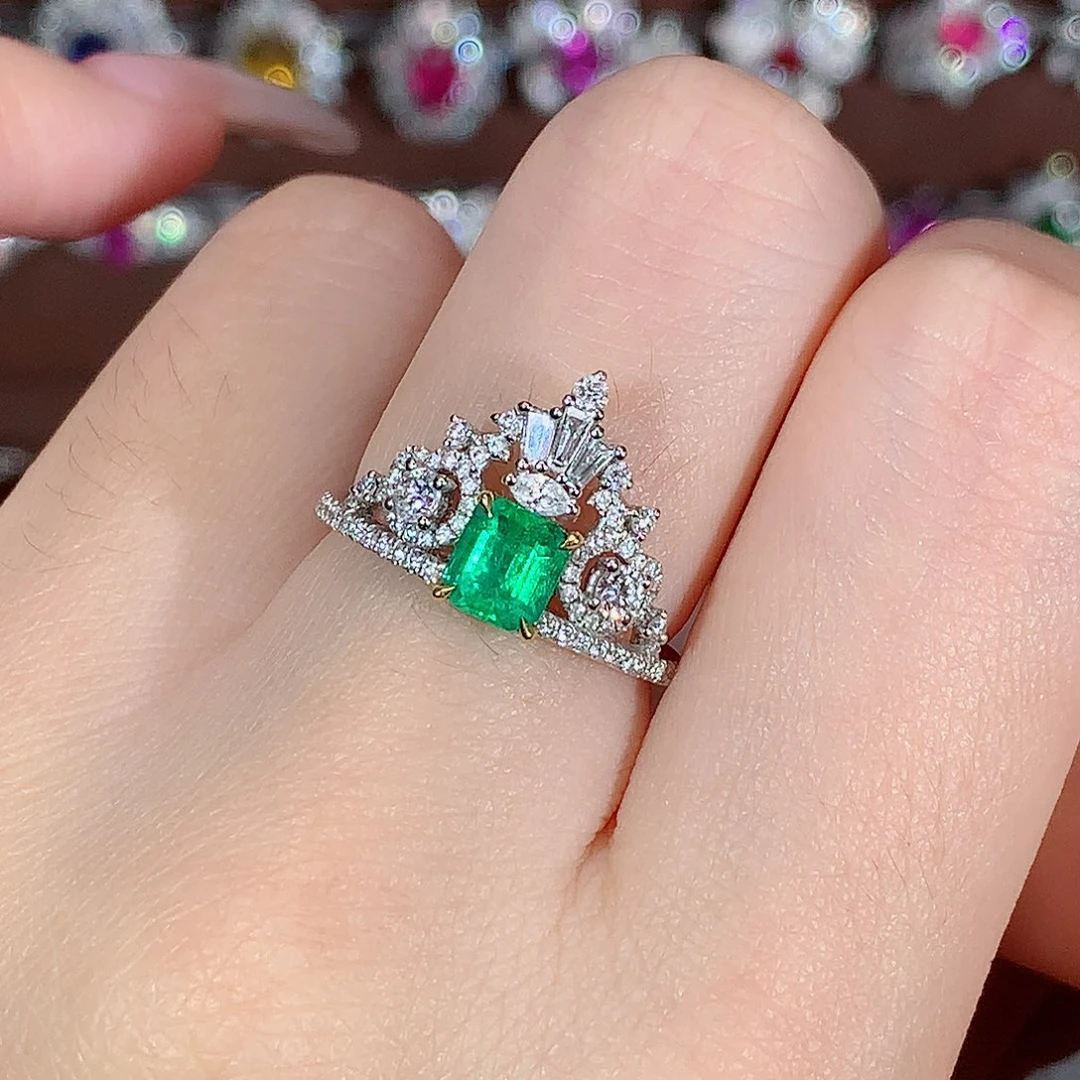 18K金镶嵌祖母绿戒指0.61ct/天然宝石/七天无理由