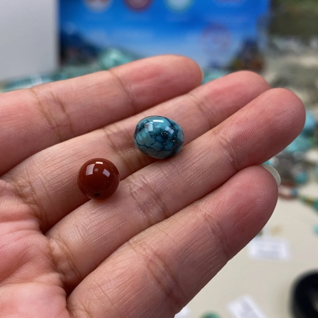 南红玛瑙未镶嵌珠宝奇石