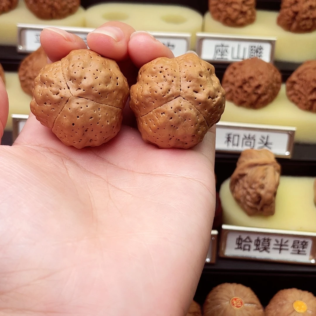 吊坠文玩核桃小金刚