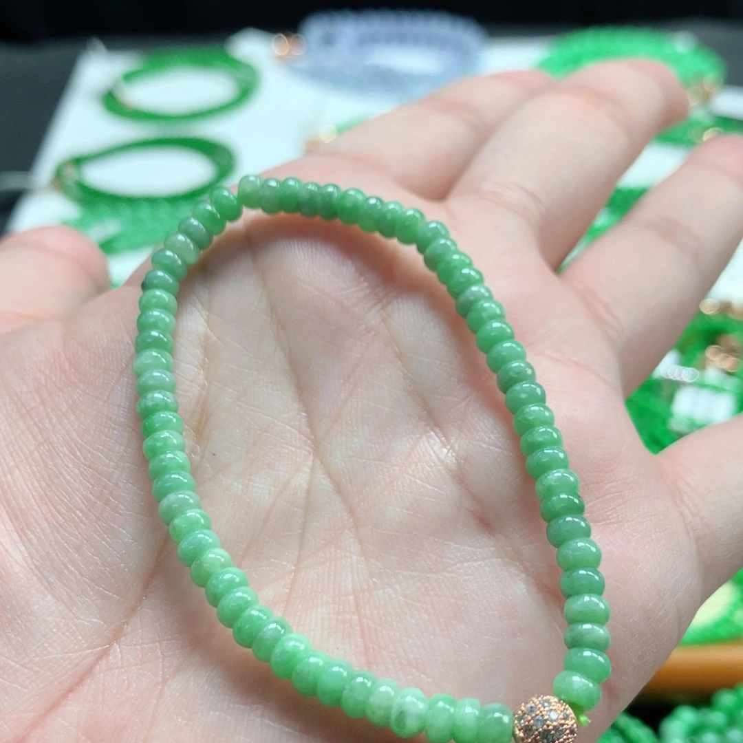 翡翠未镶嵌手链翡翠