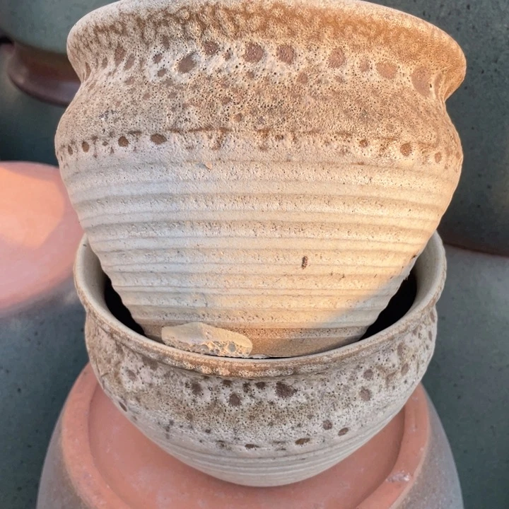 紫砂花盆高14口19瑕疵两个