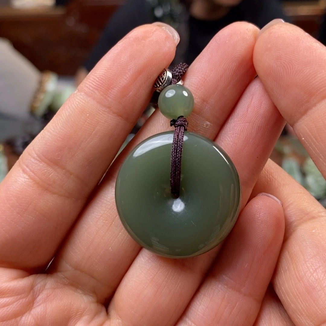 阿***立和田玉未镶嵌挂件