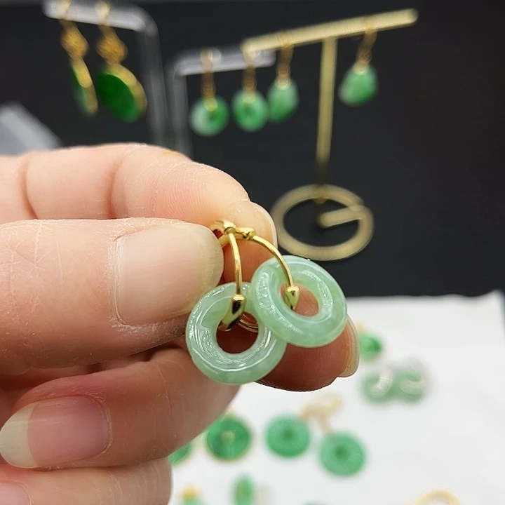 银S925镶嵌翡翠耳饰