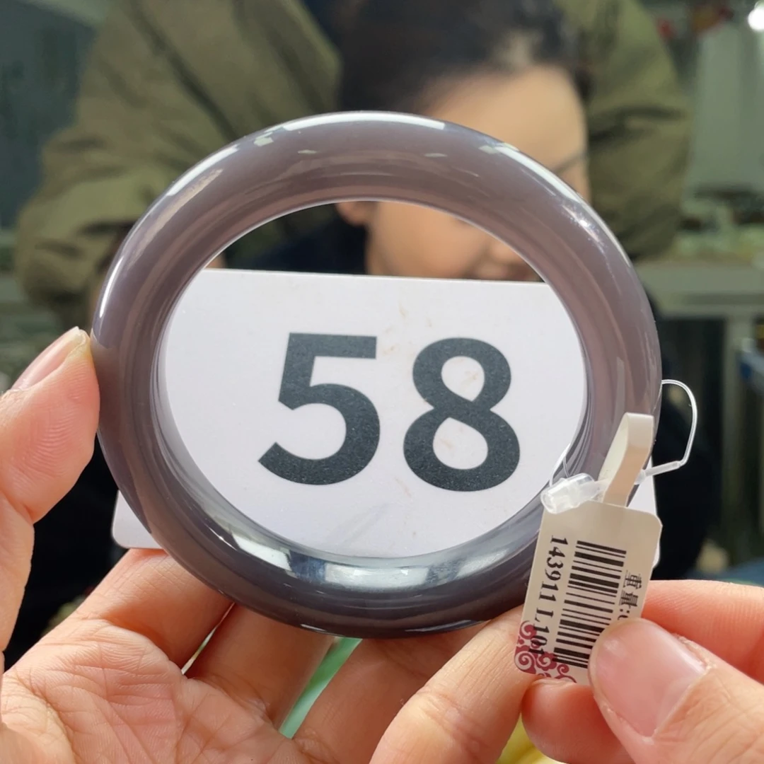 未镶嵌手镯和田玉回流