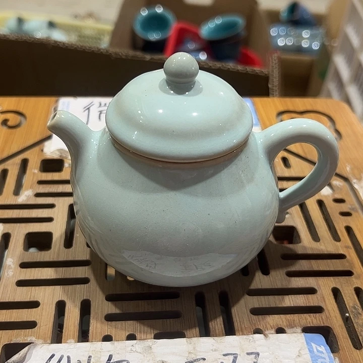 微瑕无运费险，介意的勿拍，谢谢支持！壶