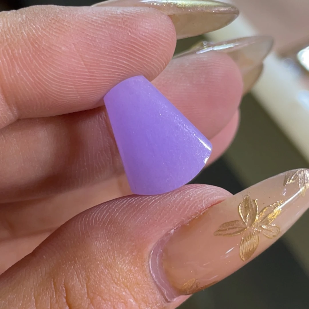 翡翠未镶嵌颈饰无事牌