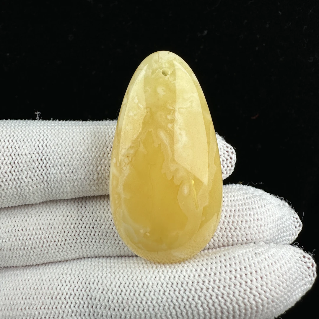 Y1181天然原矿蜜蜡 满蜡飘花水滴牌 23*44*10mm抖音基地质检发货