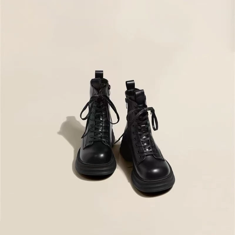 008/012真皮厚底马丁靴2025款百搭秋夏英论风精致靴子