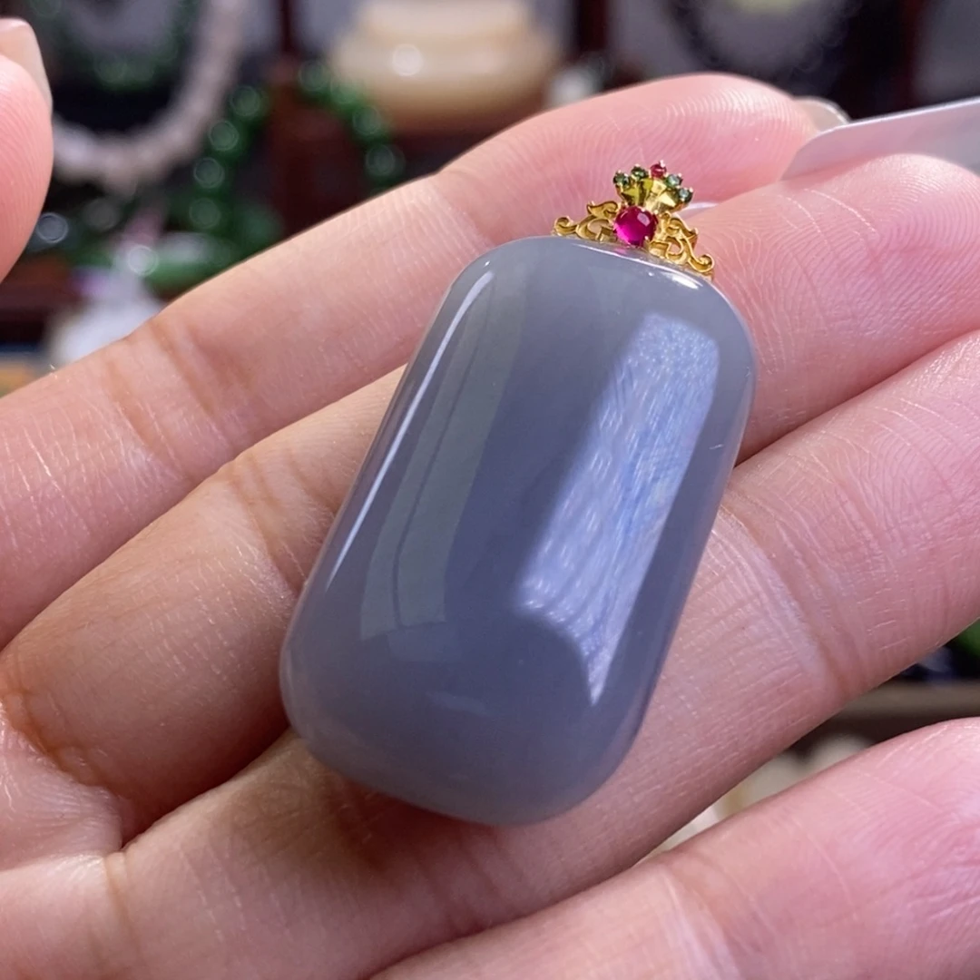 和田玉孤品福利老矿料高冰烟紫18.k无事牌未镶嵌