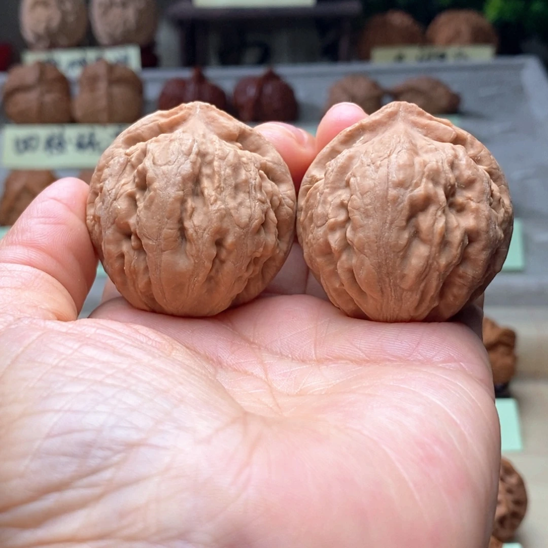 禧***吉把件文玩核桃霸王龙