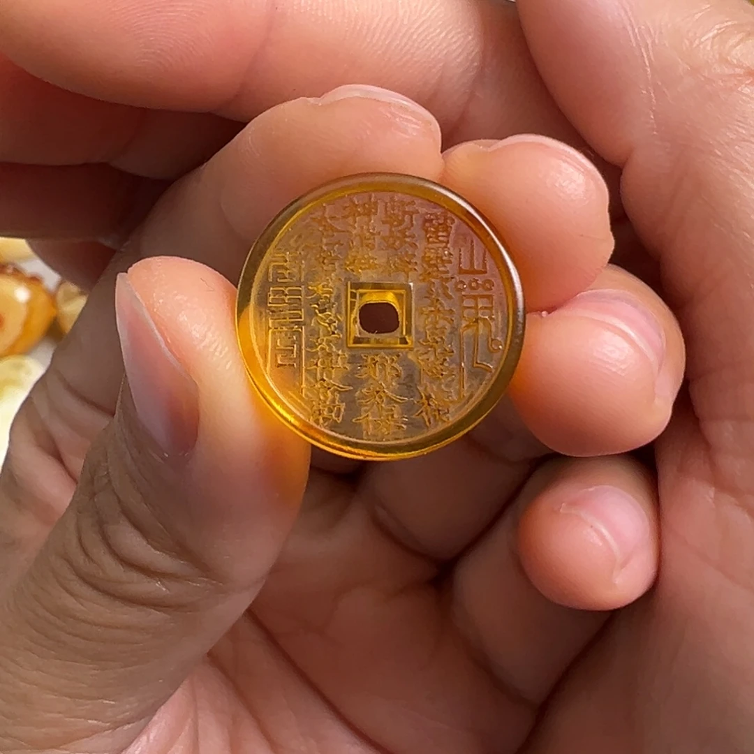 琥珀未镶嵌裸石琥珀