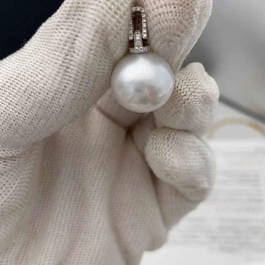 海水珍珠颈饰18K金镶嵌