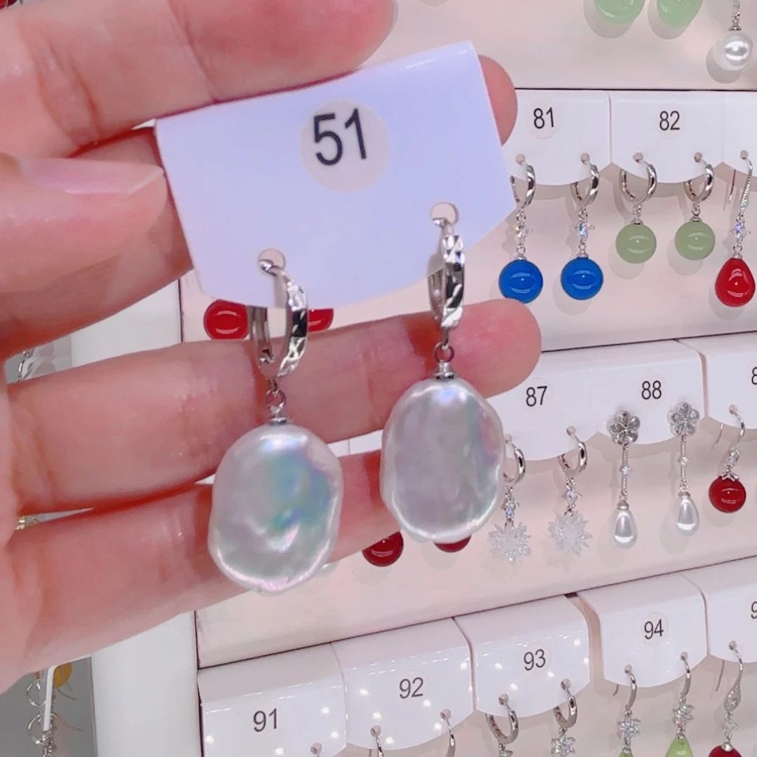 淡水珍珠银S925镶嵌耳饰