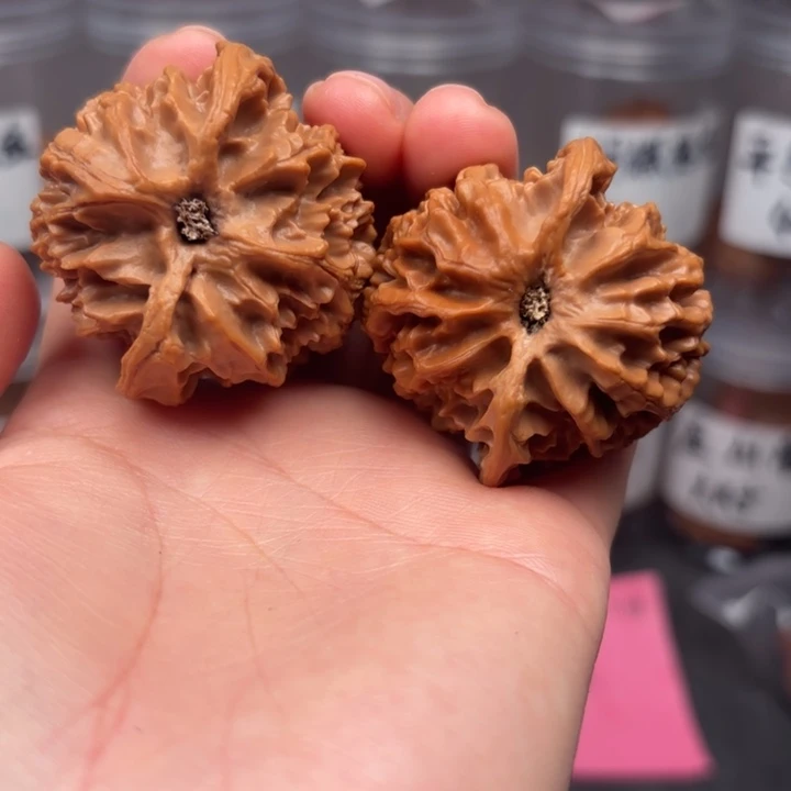 吊坠桃核44苹果园