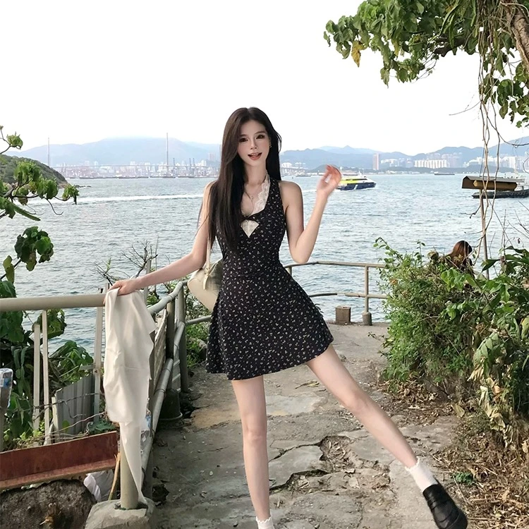 碎花法式连衣裙美式波点吊带裙显瘦短款波点小个子