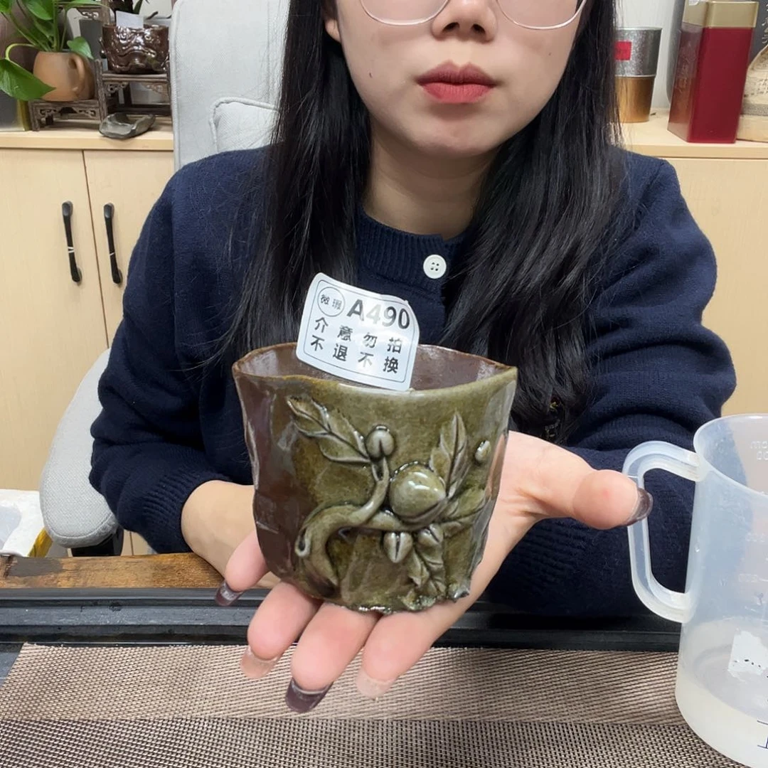 壶€****凸490老韩坭兴陶（0.0）寿桃杯