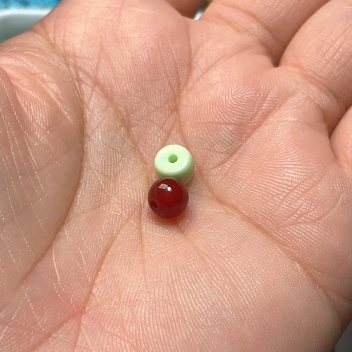 颈饰未镶嵌南红玛瑙