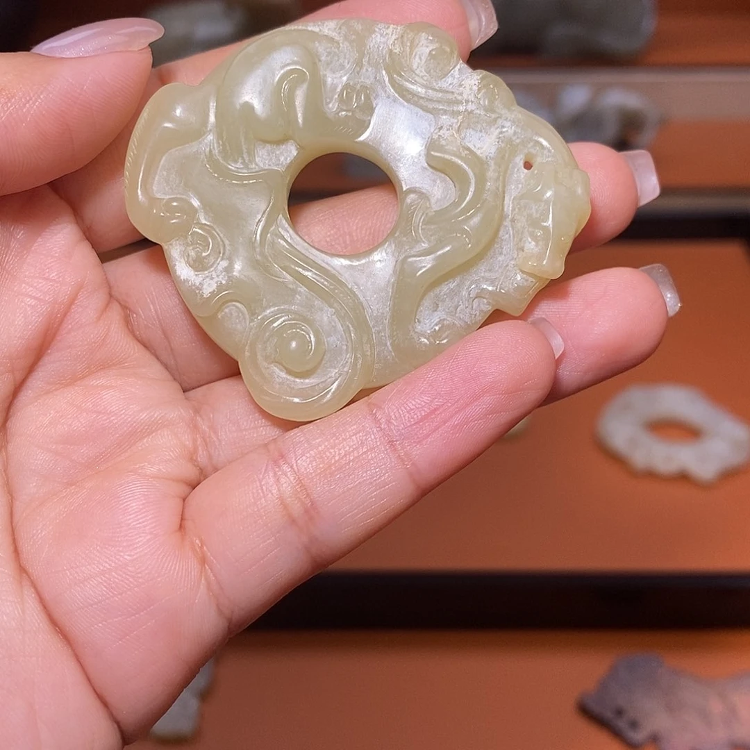 和田玉挂件未镶嵌芙*子