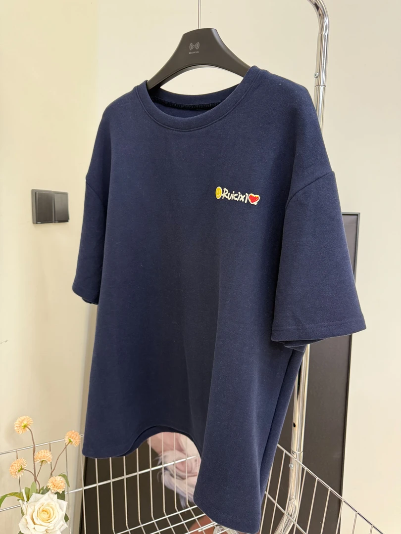 【摩姐姐欧韩】8053冬款双面磨毛德绒前后印花藏蓝大版短袖T