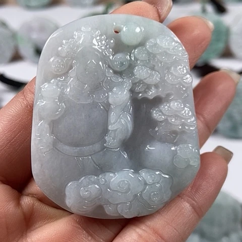 翡翠颈饰未镶嵌财神爷福利