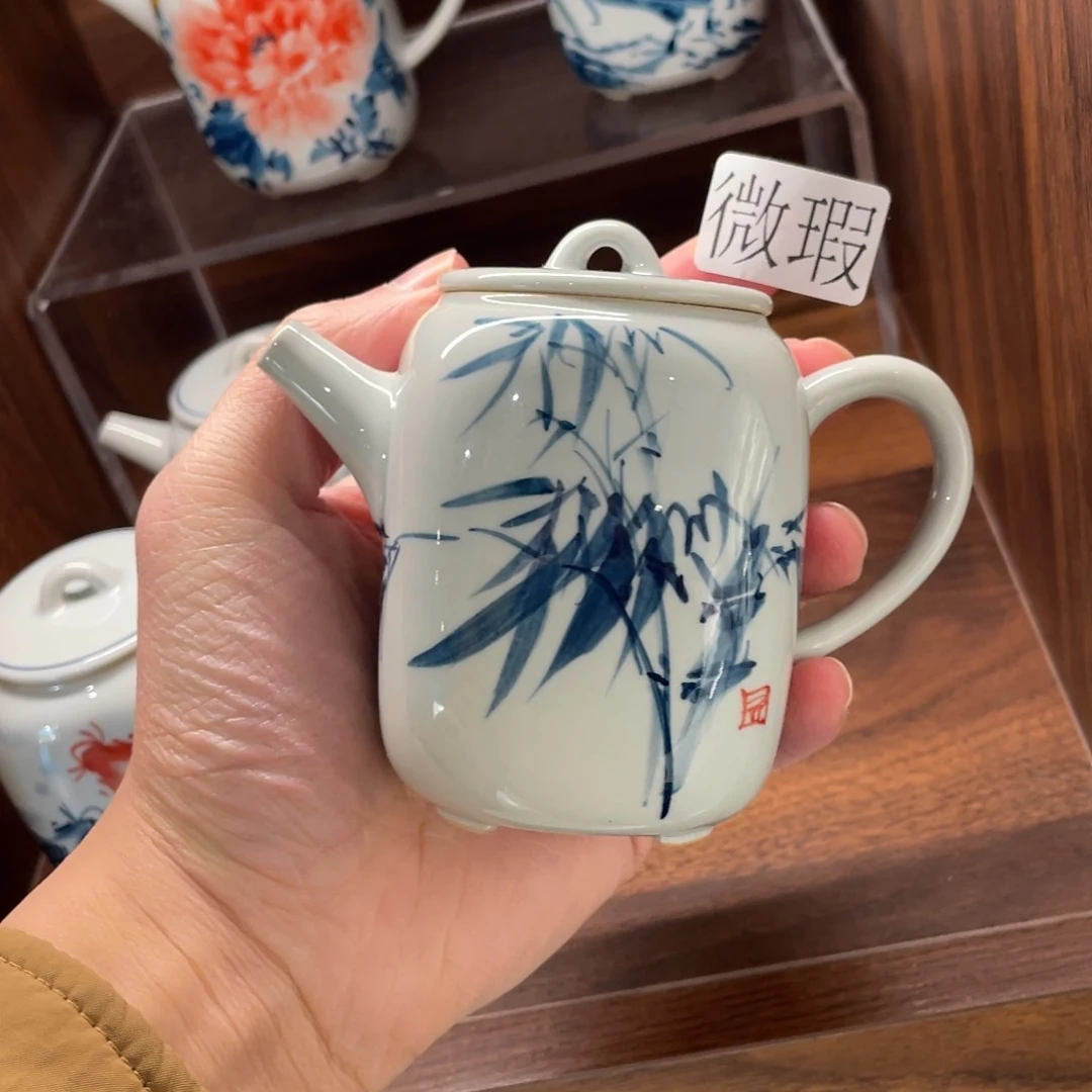 釉下手绘茶具微瑕