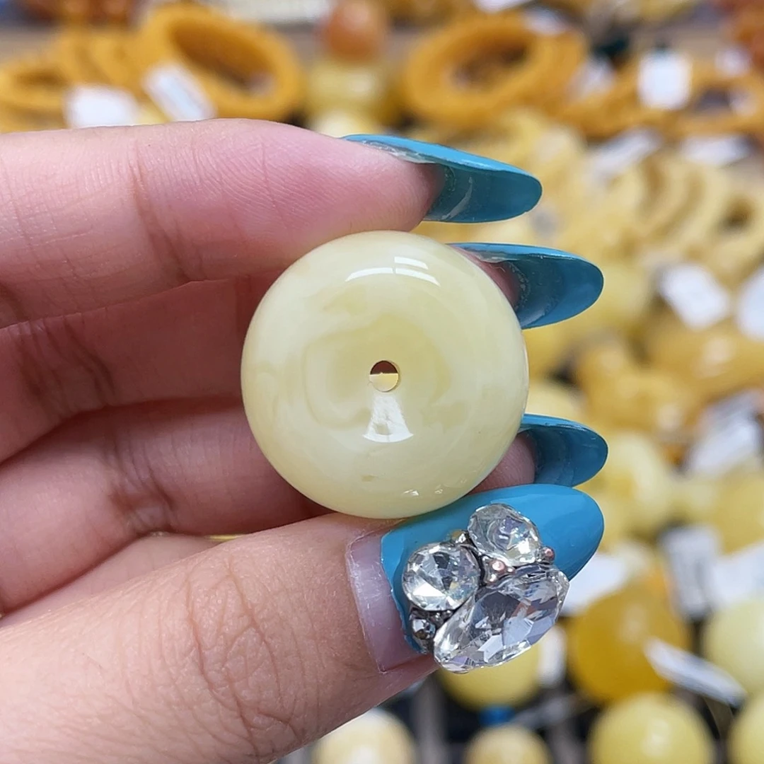 蜜蜡未镶嵌珠宝奇石22.2mm扣子