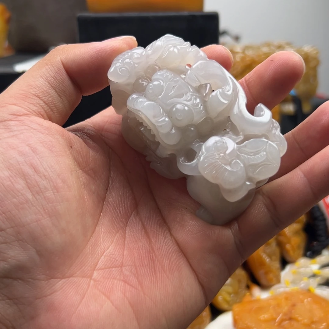 石英质玉（黄龙玉）未镶嵌黄龙玉