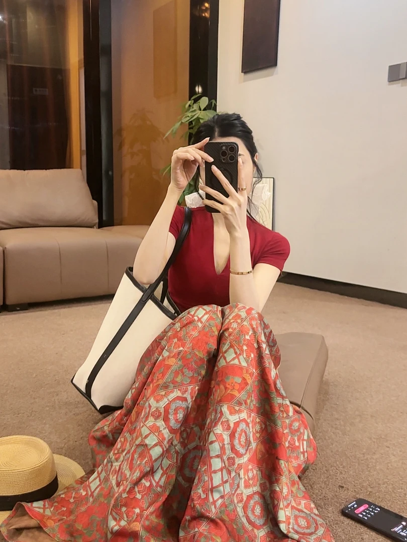 【OS&oneshow】2025夏季新款新中式国风提花垂感伞裙显瘦V领t恤套装