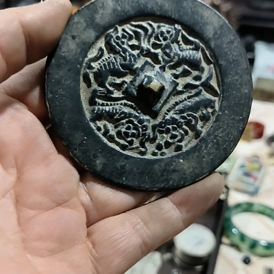 有机玻璃品相完美没毛病，老铁