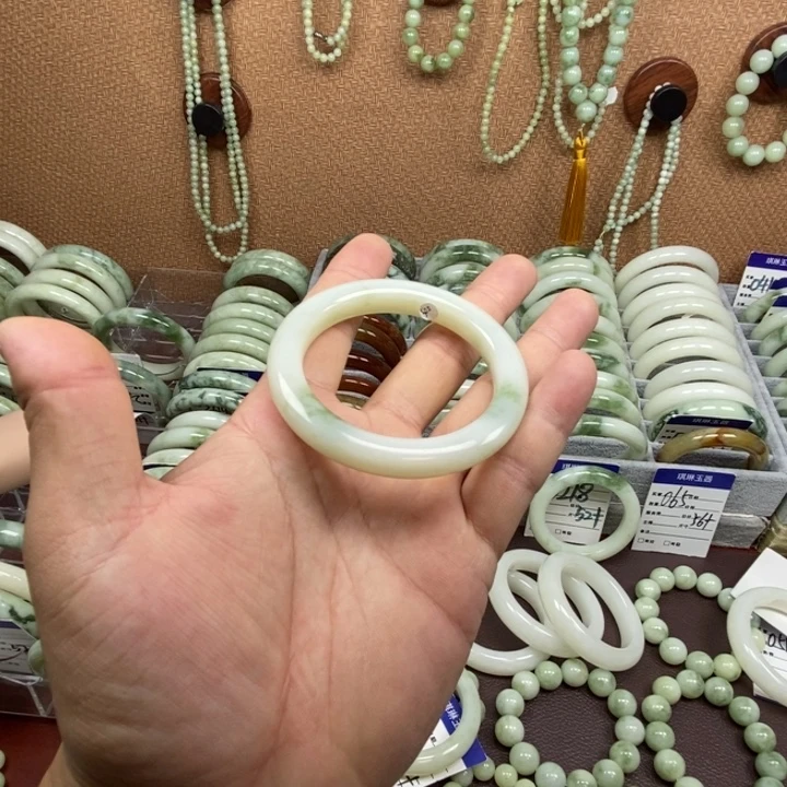 2***5蛇纹石玉未镶嵌手镯