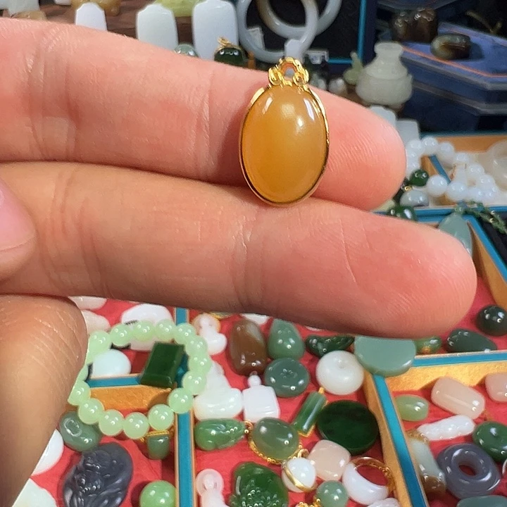 和田玉（糖玉）银S925镶嵌颈饰