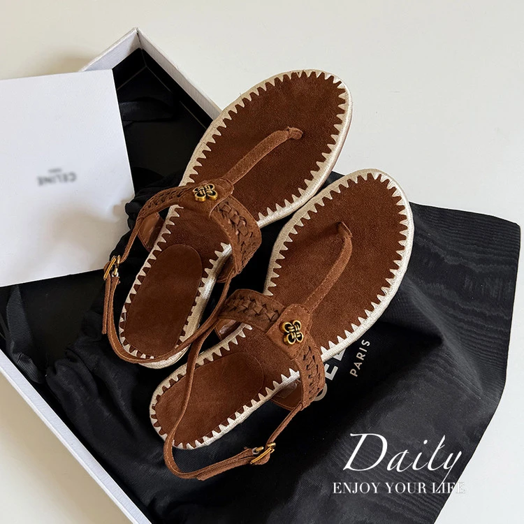 【米兰】复古风山茶花刺绣罗马夹趾凉鞋女外穿2025新款平底沙滩凉鞋