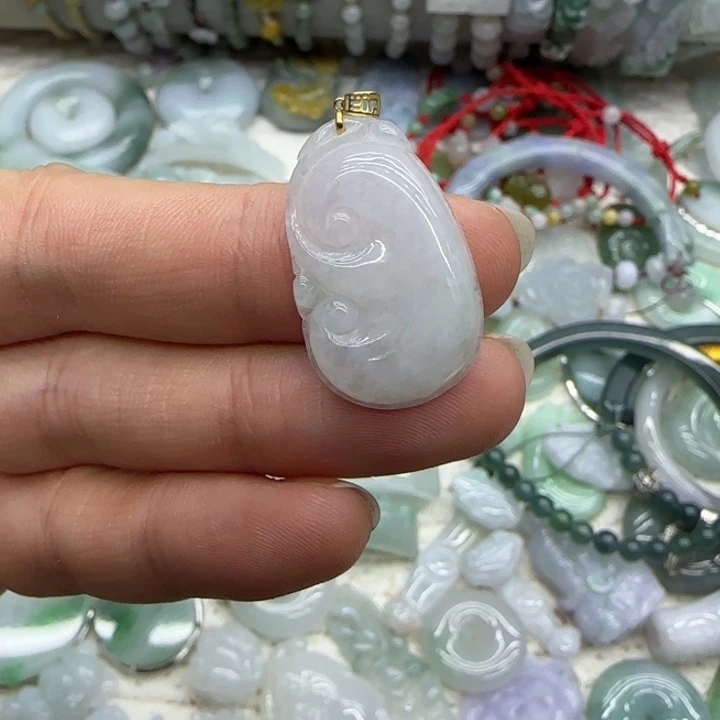 翡翠未镶嵌手链如意