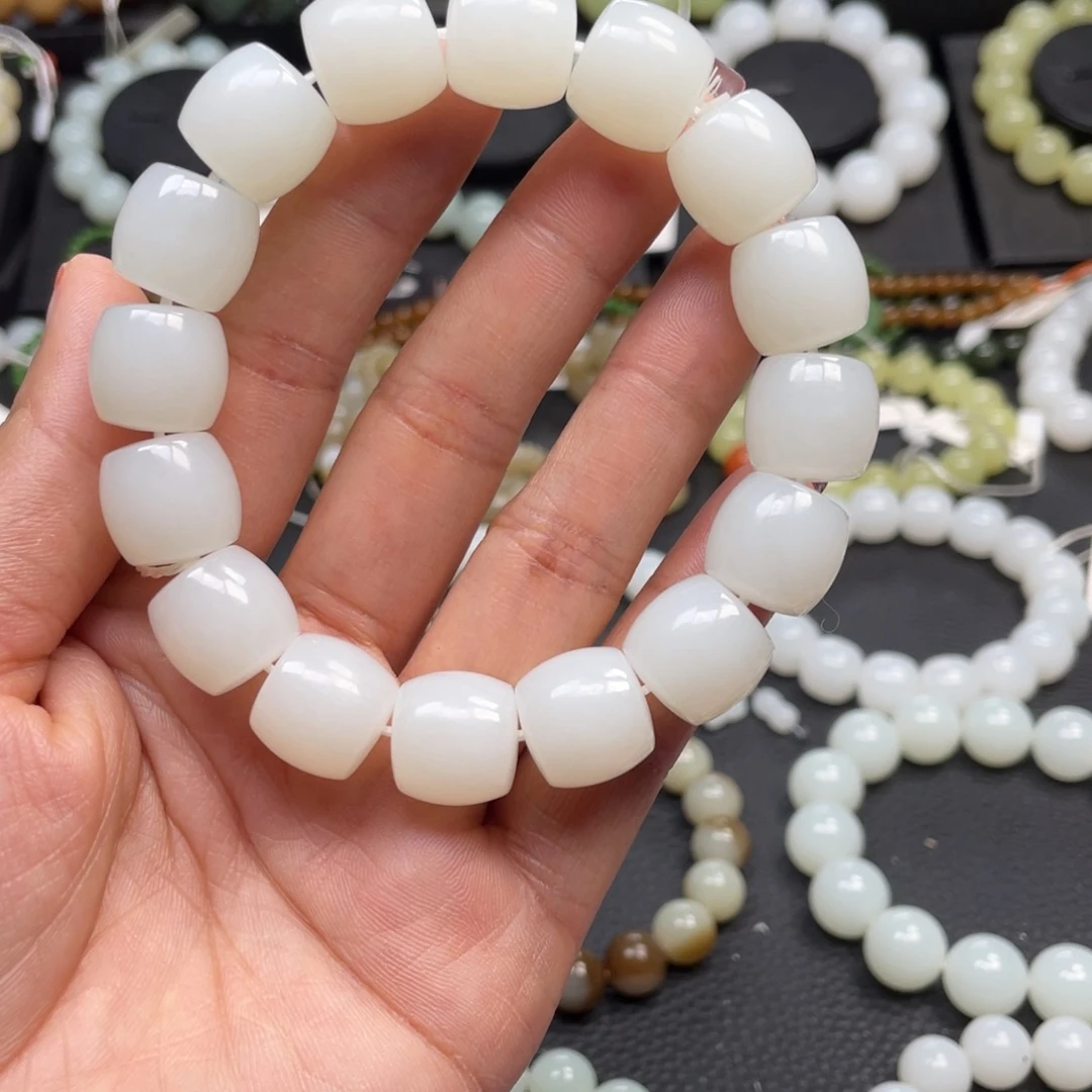 和田玉未镶嵌手链