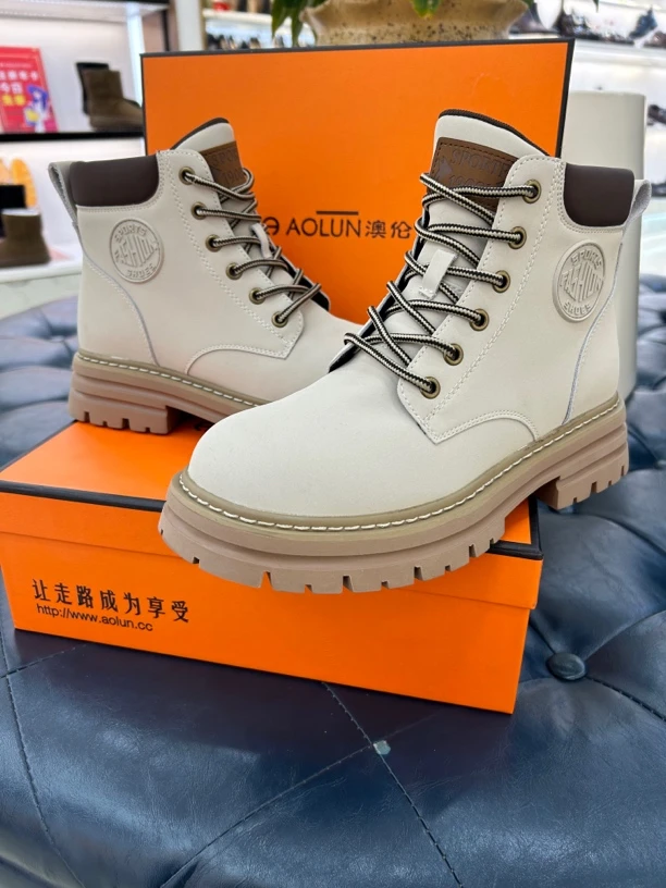 澳伦新款户外防滑马丁靴