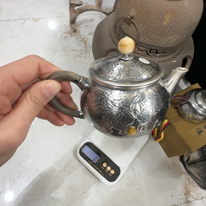 潮***音好物分享一个自拍